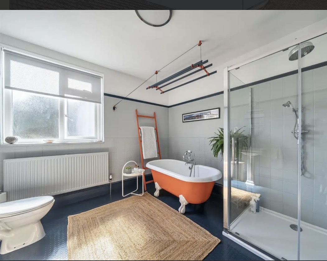 Family bathroom